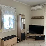 Rania House Apartament *